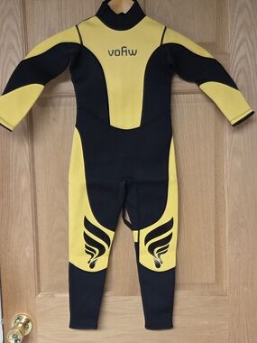 Yellow & Black Full-Length Wetsuit Child Size 6